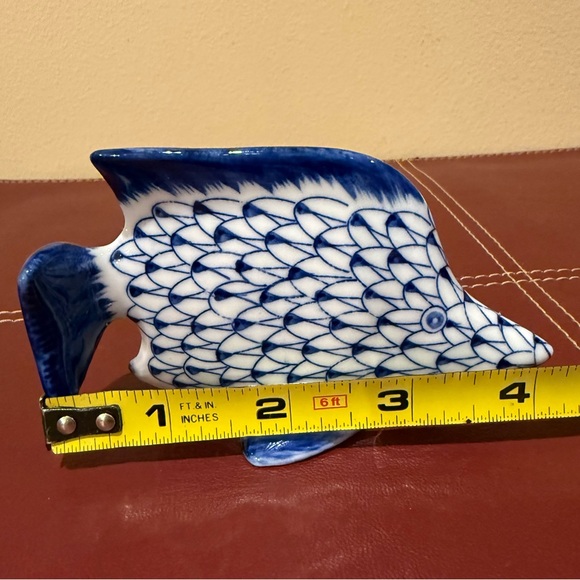 Vintage Porcelain Blue & White Fishnet Fish Andrea by Sadek Nautical - Picture 10 of 11